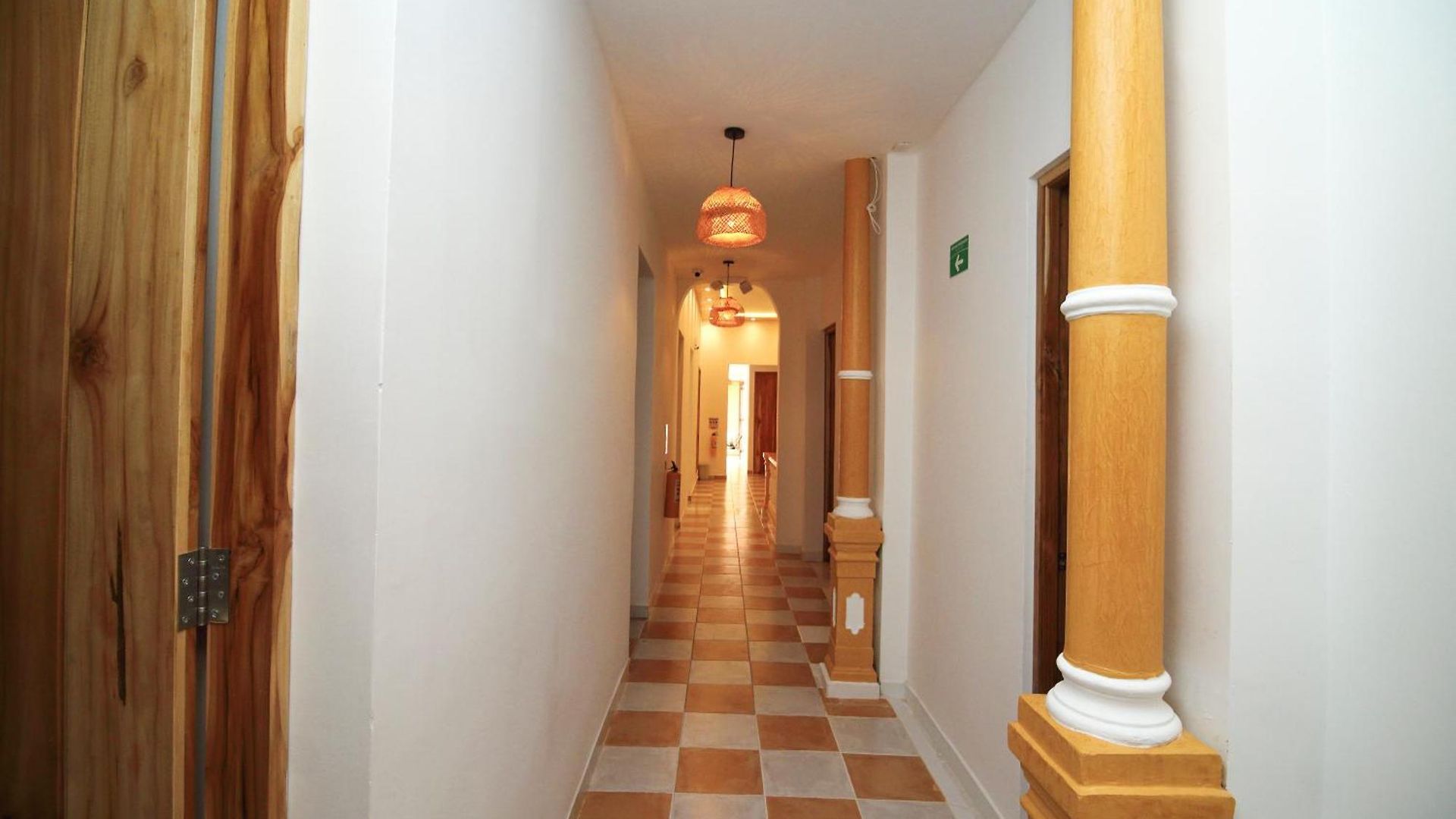Casa Torres Centro Historico - Adults Only Hostal *