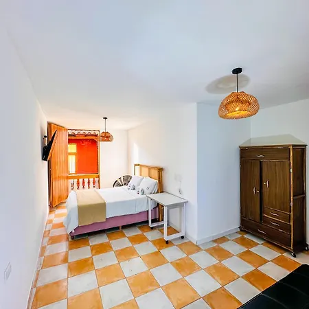 Casa Torres Centro Historico - Adults Only Hostal *