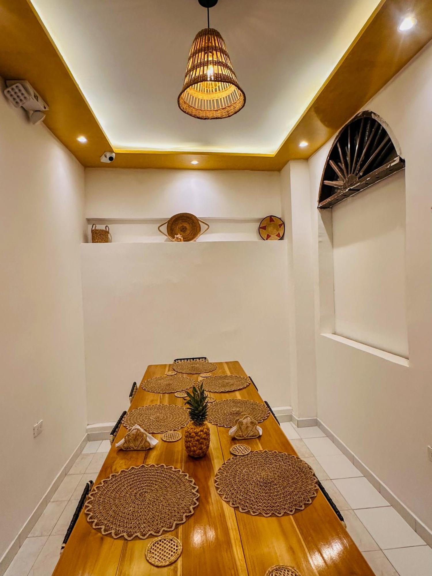 Casa Torres Centro Historico - Adults Only Hostel