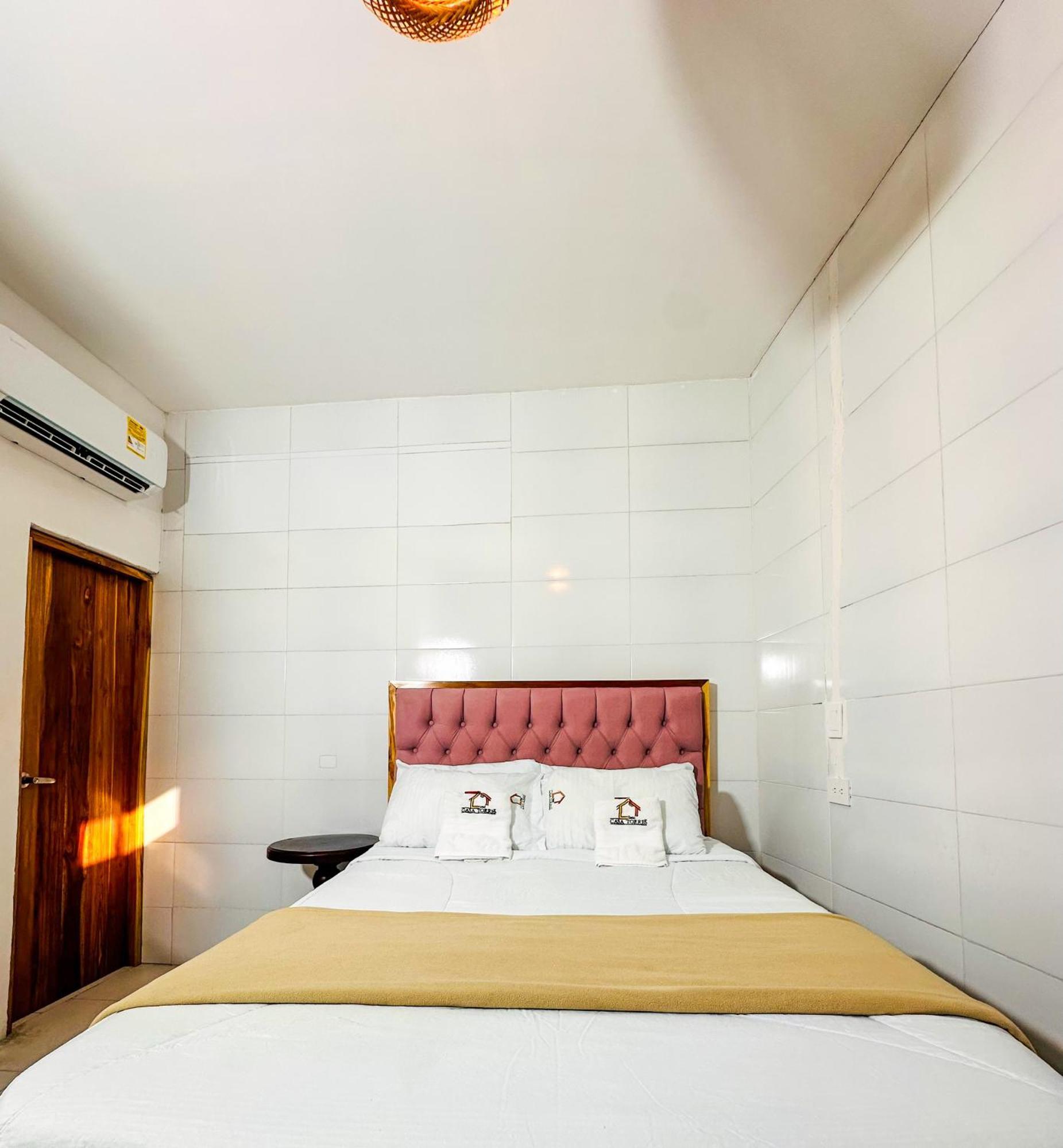 Casa Torres Centro Historico - Adults Only Hostel