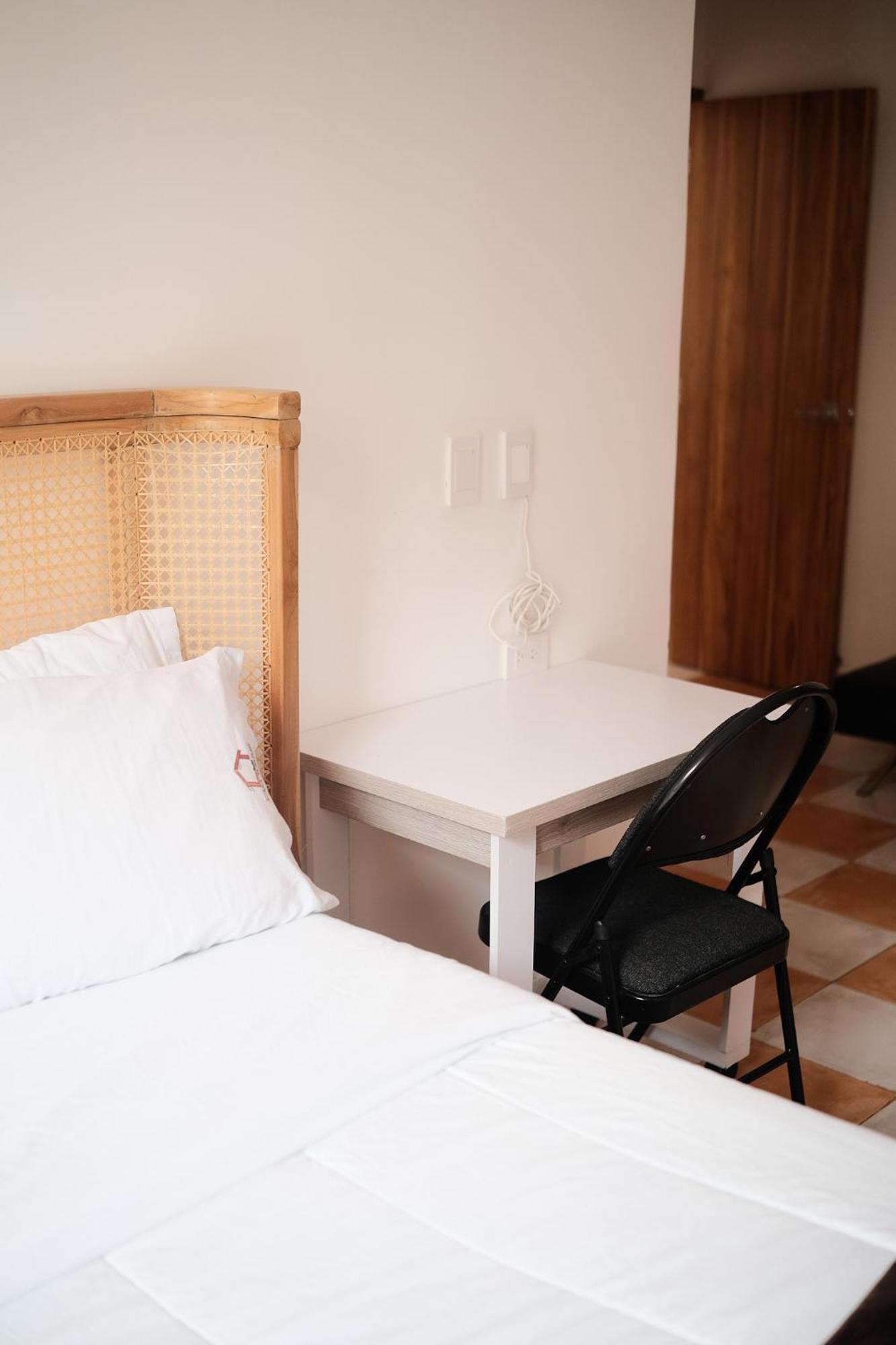 Casa Torres Centro Historico - Adults Only Hostel *