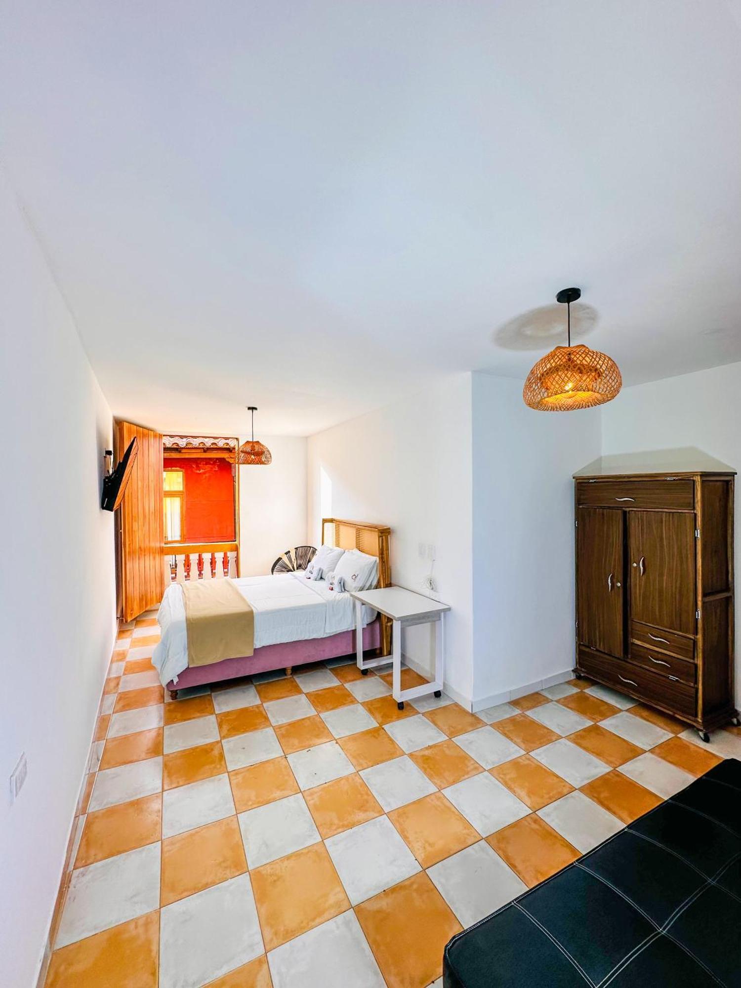 Casa Torres Centro Historico - Adults Only Hostel *