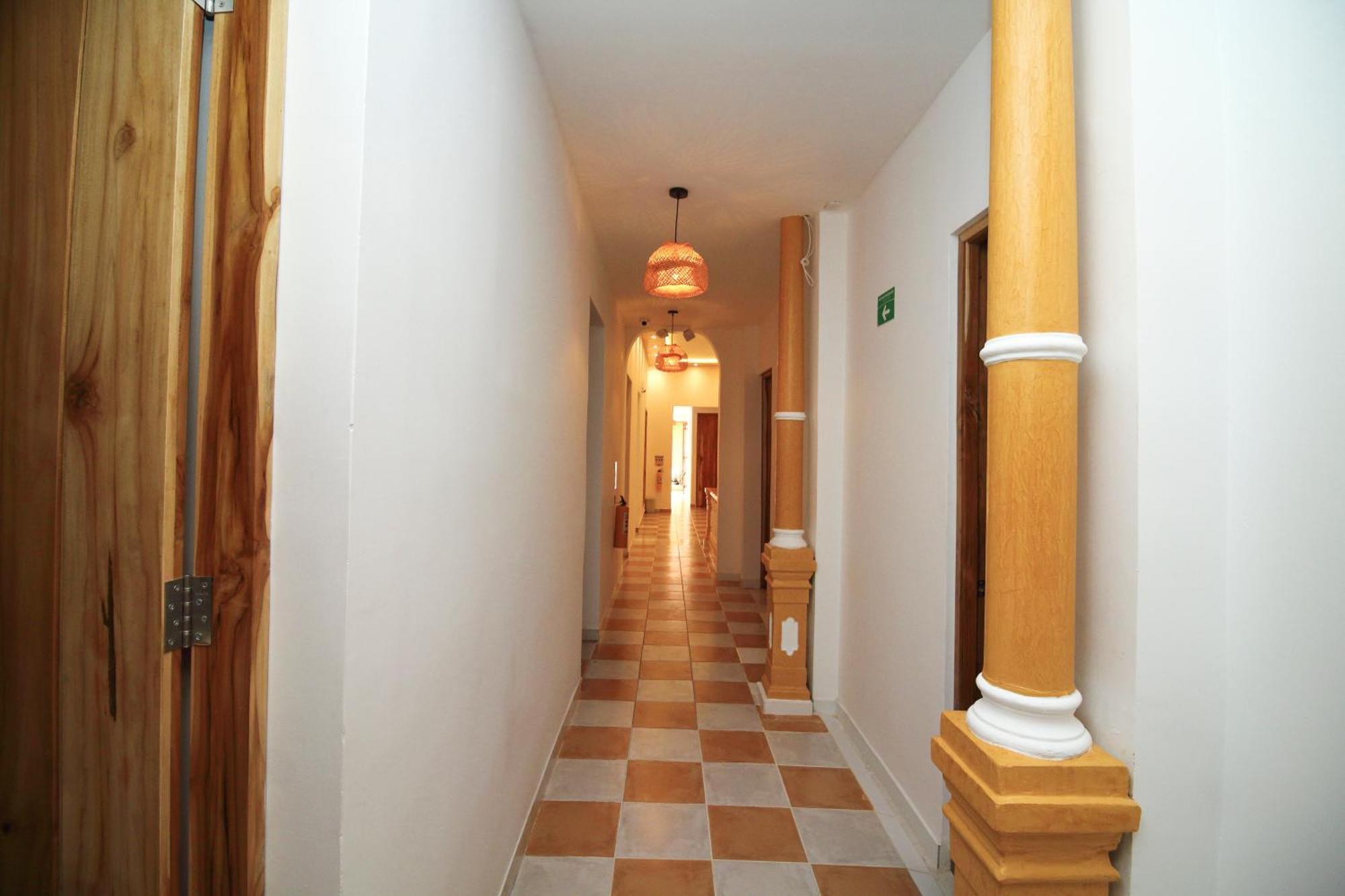 Casa Torres Centro Historico - Adults Only Hostel *